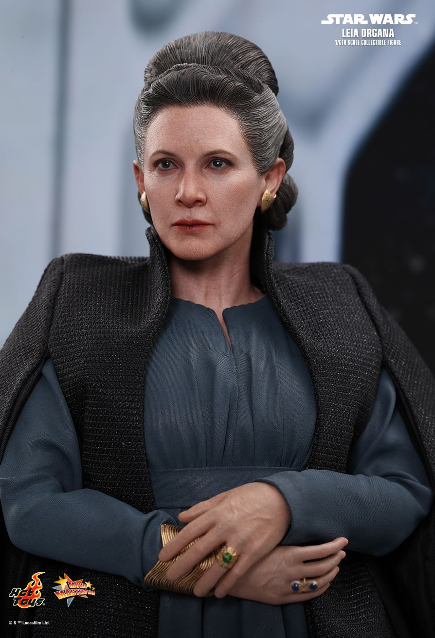 Leia Organa  Sixth Scale Figure by Hot Toys  Star Wars: The Last Jedi - Movie Masterpiece Series  